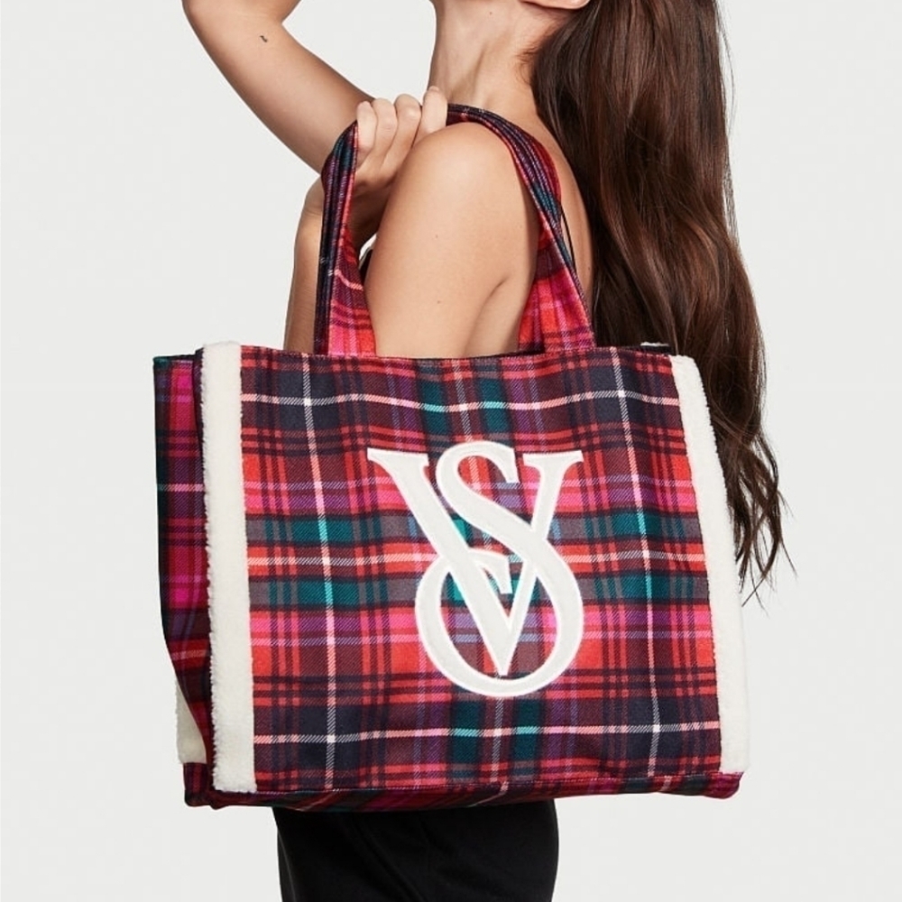 Victorias Secret Red Plaid Holiday Large Tote Bag Christmas - Picture 1 of 8